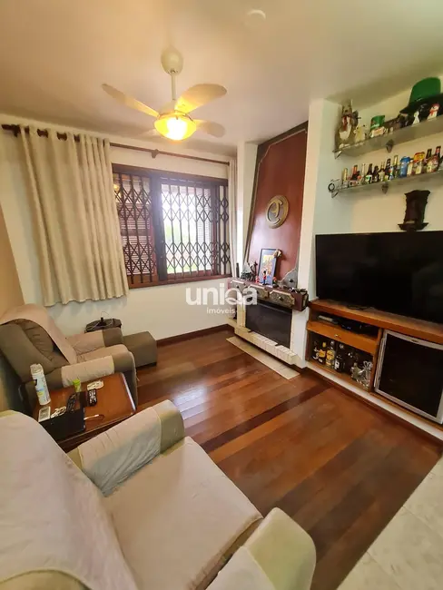 Foto 5 de Casa com 4 quartos à venda, 354m2 em Nossa Senhora de Lourdes, Santa Maria - RS