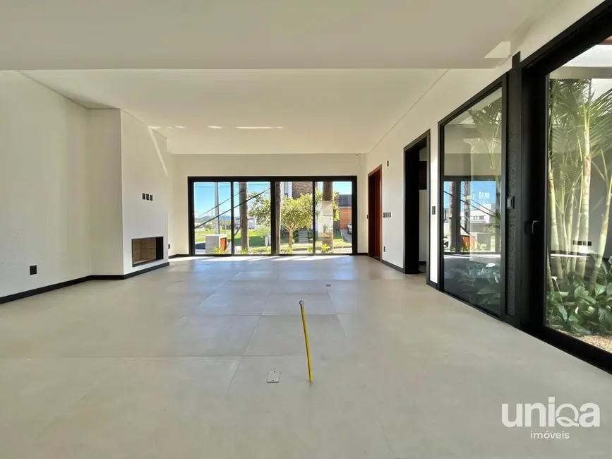 Foto 7 de Casa de Condomínio com 3 quartos à venda, 195m2 em Camobi, Santa Maria - RS