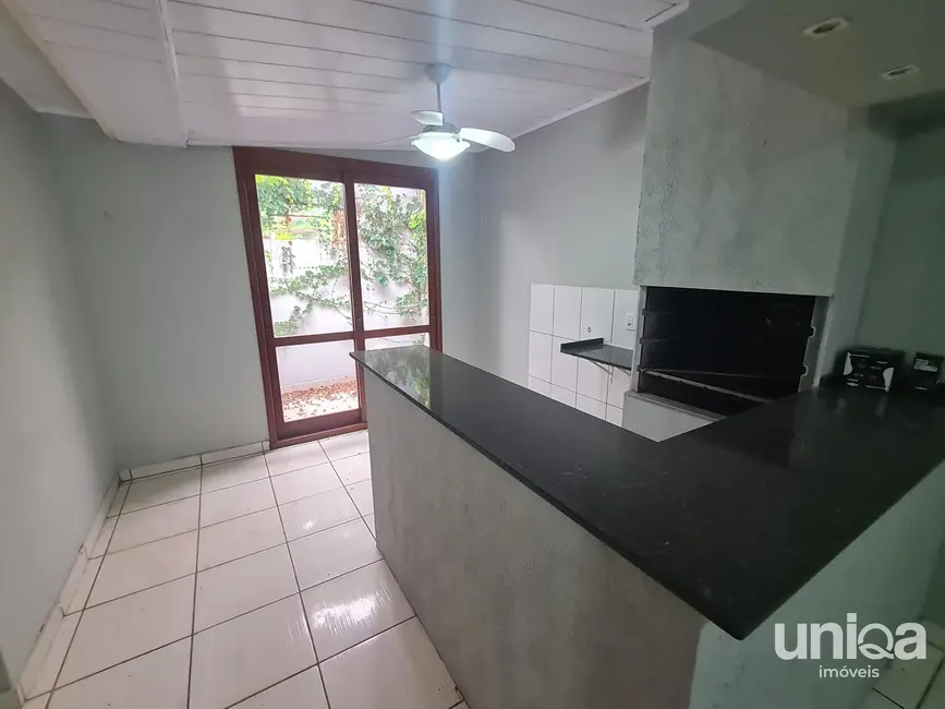 Foto 3 de Apartamento com 2 quartos à venda, 45m2 em Duque de Caxias, Santa Maria - RS