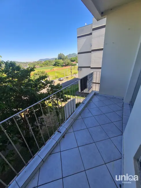 Foto 3 de Apartamento com 3 quartos à venda, 81m2 em São José, Santa Maria - RS