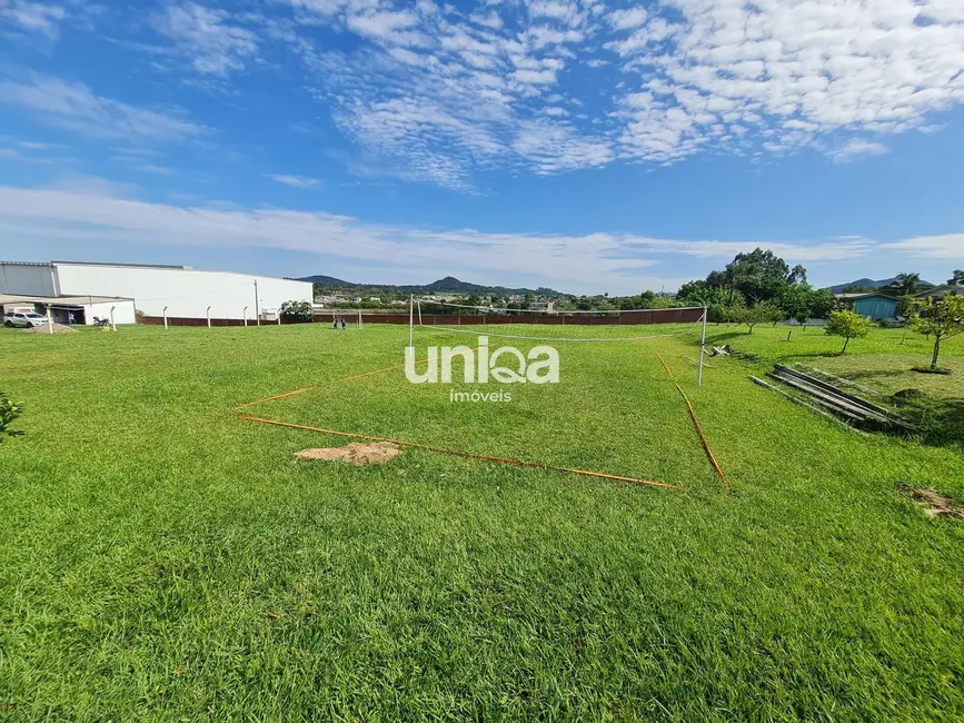 Apartamento com 3 quartos para alugar, 81m2 em São José, Santa Maria - RS - imagem 8 Foto 8 de Apartamento com 3 quartos para alugar, 81m2 em São José, Santa Maria - RS