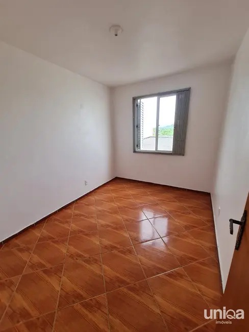 Foto 8 de Apartamento com 3 quartos para alugar, 81m2 em São José, Santa Maria - RS