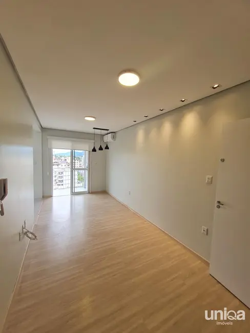 Foto 2 de Apartamento com 2 quartos para alugar, 54m2 em Camobi, Santa Maria - RS