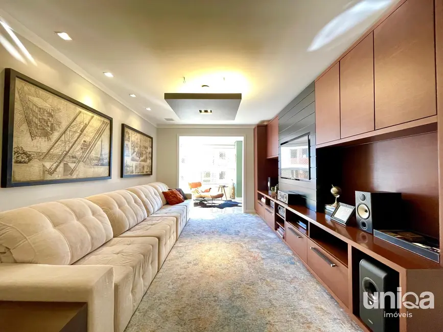 Foto 5 de Apartamento com 3 quartos à venda, 140m2 em Nossa Senhora de Lourdes, Santa Maria - RS