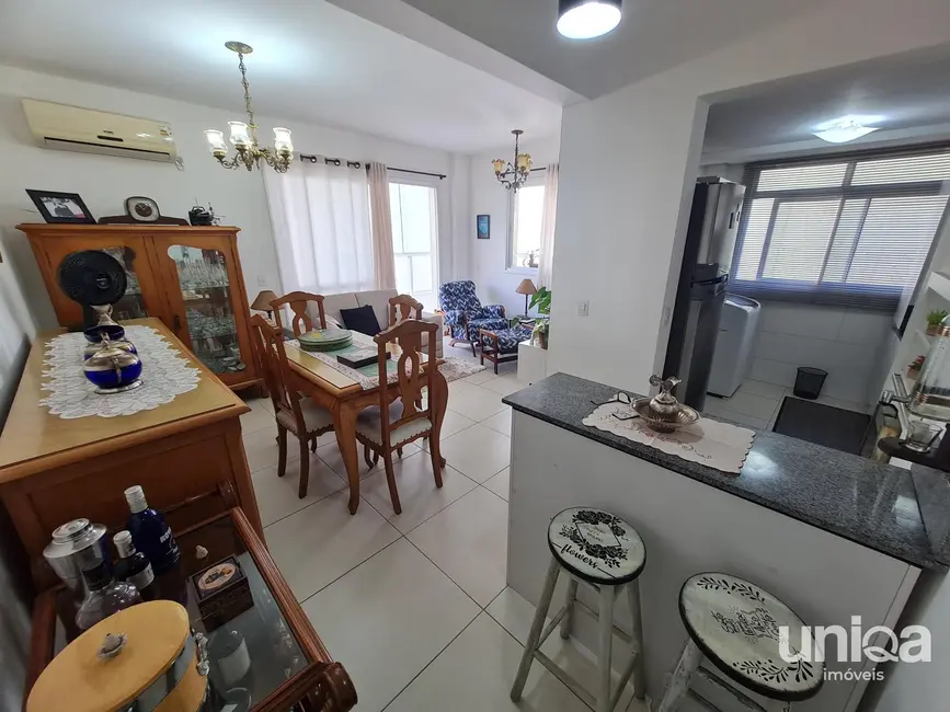 Foto 7 de Apartamento com 2 quartos à venda, 73m2 em Nossa Senhora de Fátima, Santa Maria - RS