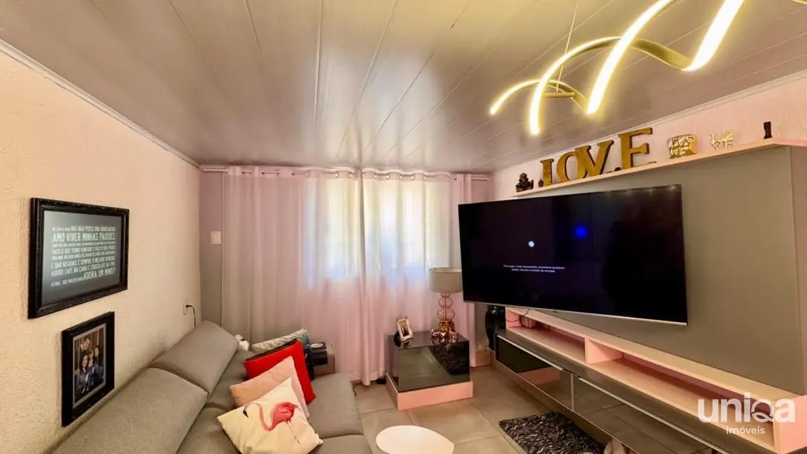 Casa com 2 quartos à venda, 100m2 em Juscelino Kubitschek, Santa Maria - RS - imagem 4 Foto 4 de Casa com 2 quartos à venda, 100m2 em Juscelino Kubitschek, Santa Maria - RS