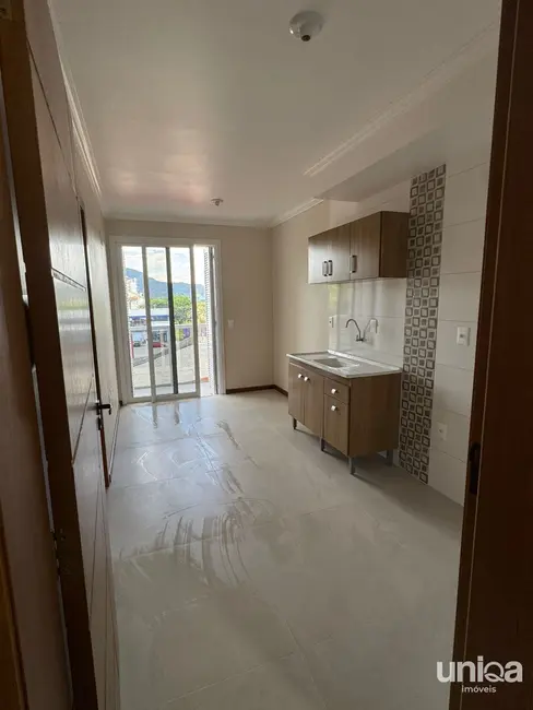Foto 2 de Apartamento com 1 quarto para alugar, 31m2 em Camobi, Santa Maria - RS