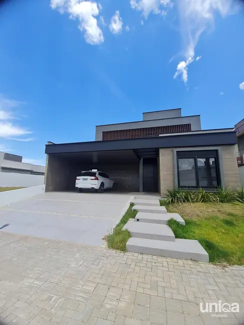 Foto 1 de Casa com 4 quartos à venda, 240m2 em Camobi, Santa Maria - RS