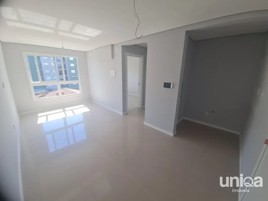 Foto 4 de Apartamento com 1 quarto para alugar, 38m2 em Camobi, Santa Maria - RS