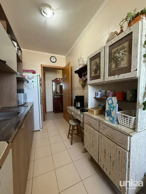 Foto 9 de Apartamento com 2 quartos à venda, 58m2 em Nossa Senhora de Lourdes, Santa Maria - RS