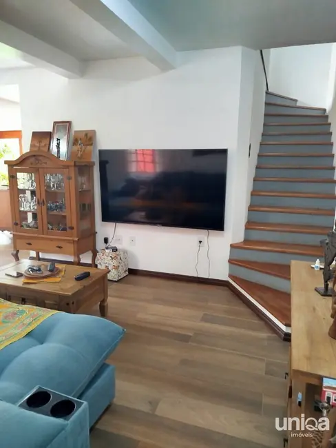 Foto 8 de Casa com 3 quartos à venda, 265m2 em Camobi, Santa Maria - RS