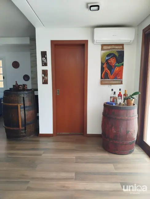 Foto 9 de Casa com 3 quartos à venda, 265m2 em Camobi, Santa Maria - RS