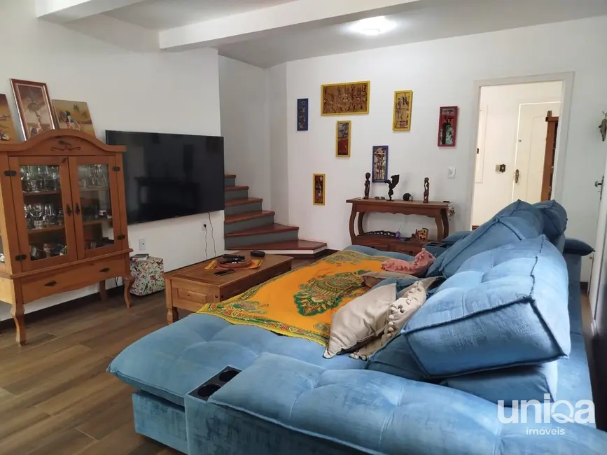 Foto 7 de Casa com 3 quartos à venda, 265m2 em Camobi, Santa Maria - RS