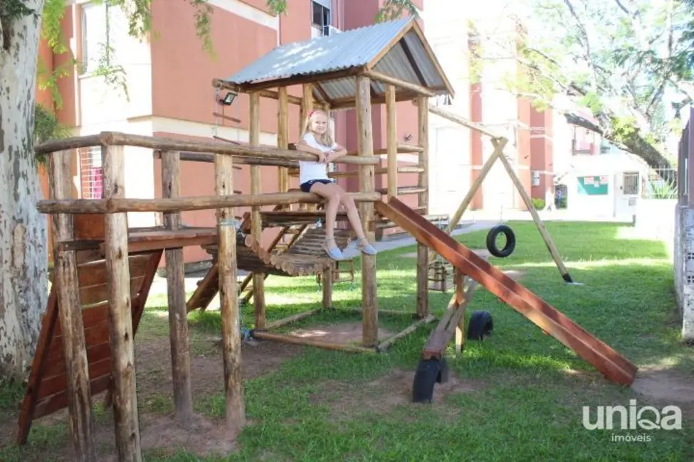 Foto 2 de Apartamento com 2 quartos à venda, 45m2 em Nossa Senhora de Fátima, Santa Maria - RS