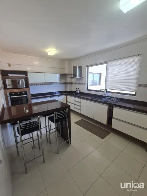 Foto 5 de Apartamento com 3 quartos à venda, 182m2 em Nossa Senhora Medianeira, Santa Maria - RS