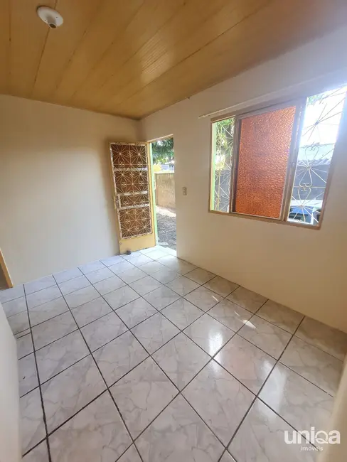 Foto 4 de Casa com 3 quartos para alugar, 50m2 em Camobi, Santa Maria - RS