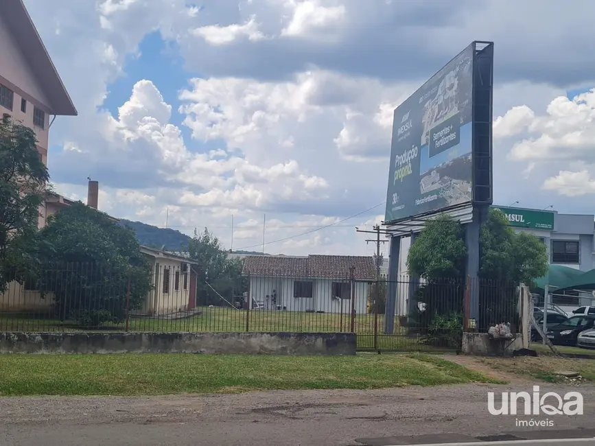 Foto 2 de Terreno / Lote à venda, 1023m2 em Camobi, Santa Maria - RS