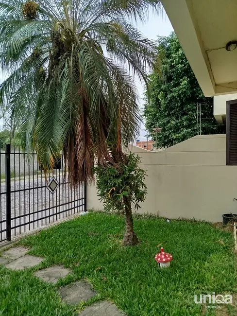 Foto 2 de Casa com 3 quartos à venda, 170m2 em Camobi, Santa Maria - RS