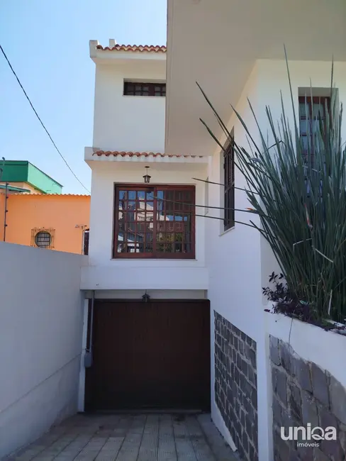 Foto 3 de Casa com 3 quartos para alugar, 283m2 em São José, Santa Maria - RS