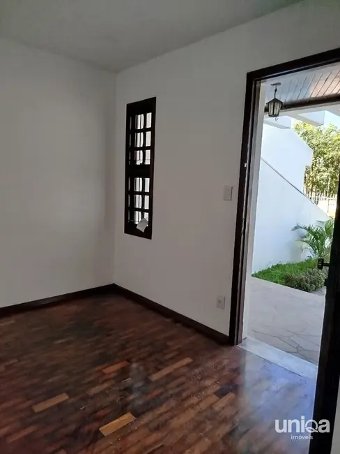 Foto 6 de Casa com 3 quartos para alugar, 283m2 em São José, Santa Maria - RS