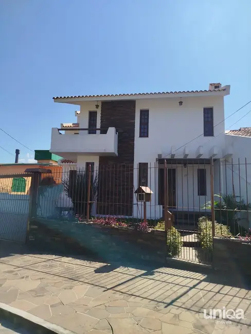 Foto 1 de Casa com 3 quartos para alugar, 283m2 em São José, Santa Maria - RS