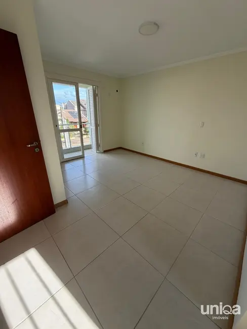 Foto 6 de Casa com 3 quartos para alugar, 142m2 em Camobi, Santa Maria - RS