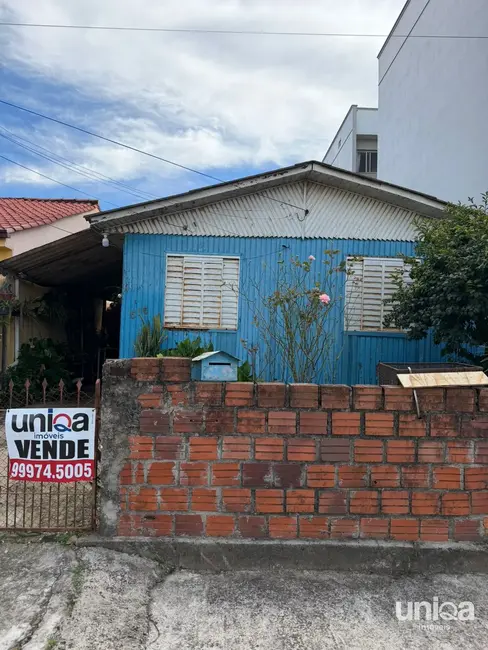 Casa com 2 quartos à venda, 80m2 em Camobi, Santa Maria - RS - imagem 1 Foto 1 de Casa com 2 quartos à venda, 80m2 em Camobi, Santa Maria - RS