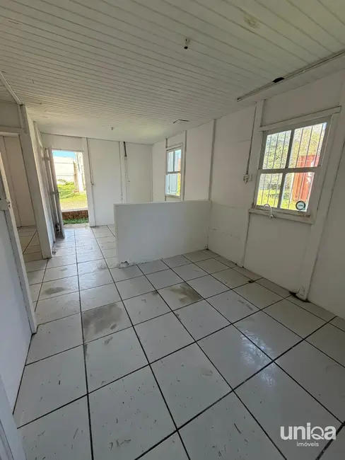 Foto 4 de Casa com 2 quartos para alugar, 48m2 em Camobi, Santa Maria - RS