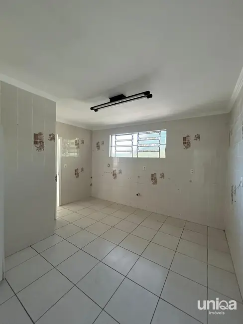 Foto 3 de Casa com 3 quartos para alugar, 242m2 em Camobi, Santa Maria - RS
