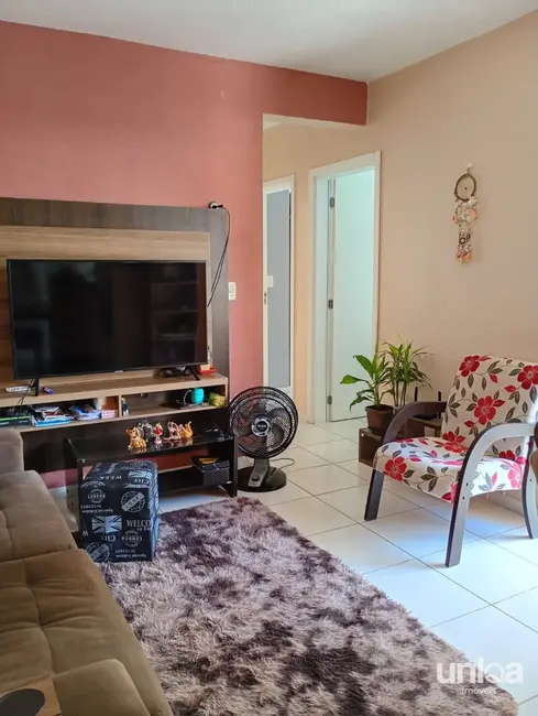Foto 2 de Apartamento com 3 quartos à venda, 60m2 em Nossa Senhora Medianeira, Santa Maria - RS