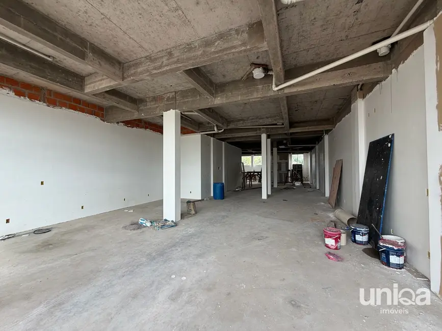 Foto 2 de Loja com 1 quarto para alugar, 200m2 em Camobi, Santa Maria - RS