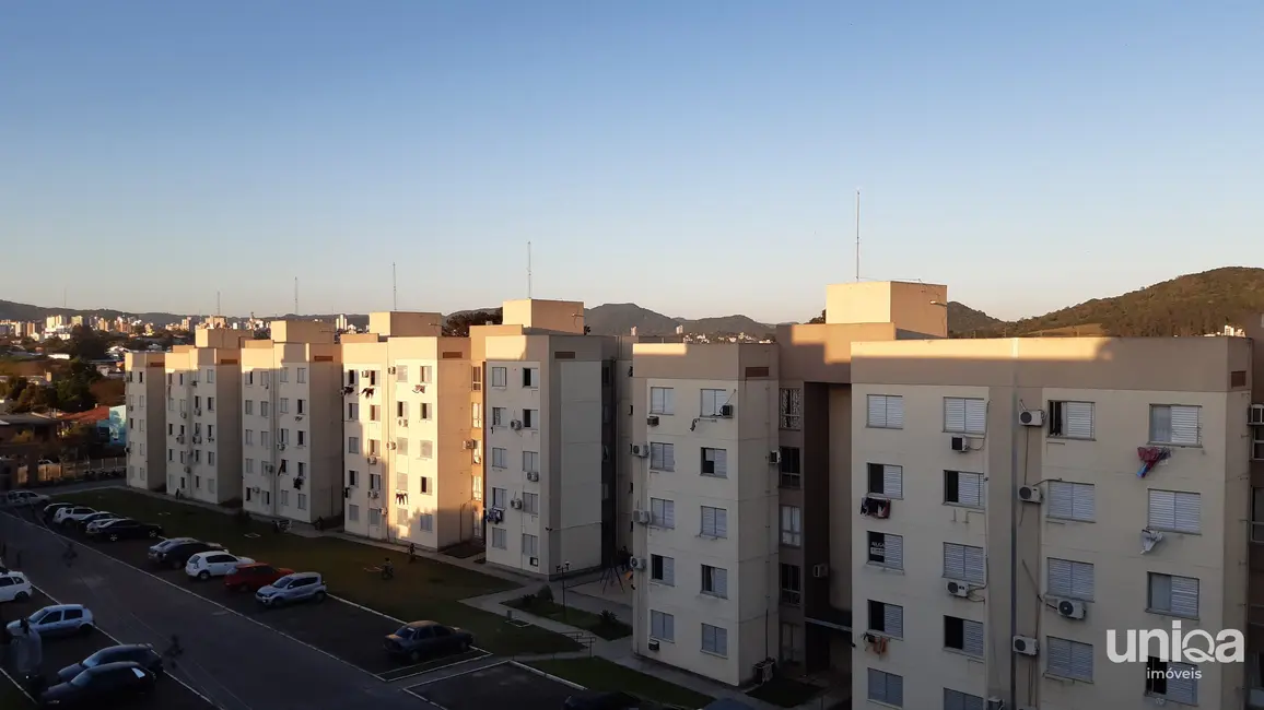 Foto 9 de Apartamento com 2 quartos à venda, 38m2 em Urlândia, Santa Maria - RS