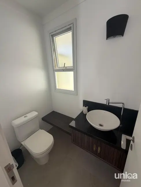 Casa com 4 quartos à venda, 172m2 em São José, Santa Maria - RS - imagem 7 Foto 7 de Casa com 4 quartos à venda, 172m2 em São José, Santa Maria - RS