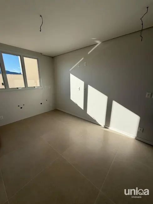 Foto 8 de Casa de Condomínio com 4 quartos à venda, 319m2 em São José, Santa Maria - RS
