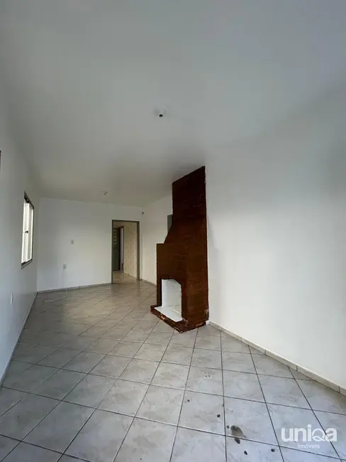 Casa com 2 quartos para alugar, 100m2 em Camobi, Santa Maria - RS - imagem 2 Foto 2 de Casa com 2 quartos para alugar, 100m2 em Camobi, Santa Maria - RS