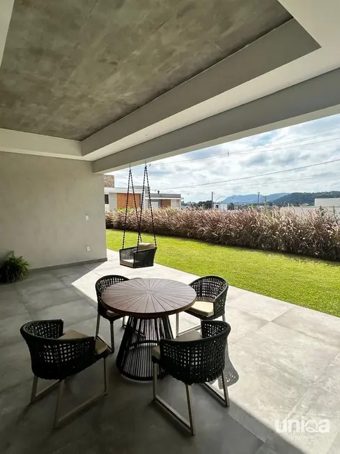 Foto 4 de Casa de Condomínio com 4 quartos à venda, 362m2 em São José, Santa Maria - RS