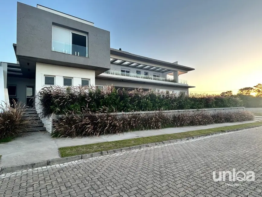 Foto 1 de Casa de Condomínio com 4 quartos à venda, 362m2 em São José, Santa Maria - RS