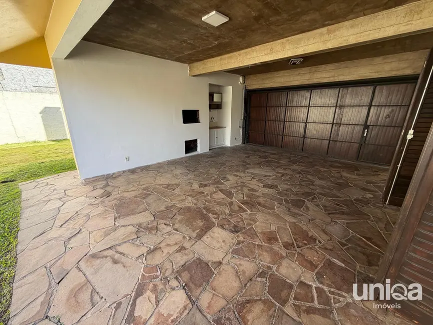 Casa com 3 quartos à venda, 210m2 em São José, Santa Maria - RS - imagem 4 Foto 4 de Casa com 3 quartos à venda, 210m2 em São José, Santa Maria - RS