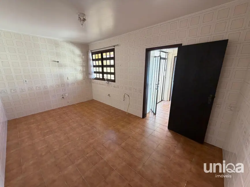 Casa com 3 quartos à venda, 210m2 em São José, Santa Maria - RS - imagem 8 Foto 8 de Casa com 3 quartos à venda, 210m2 em São José, Santa Maria - RS