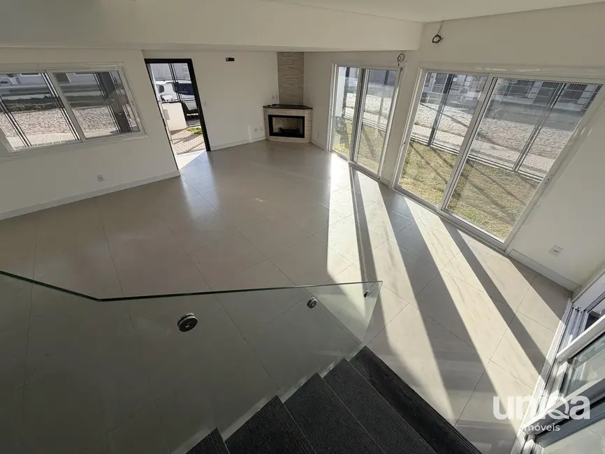 Casa com 3 quartos à venda, 148m2 em Camobi, Santa Maria - RS - imagem 7 Foto 7 de Casa com 3 quartos à venda, 148m2 em Camobi, Santa Maria - RS
