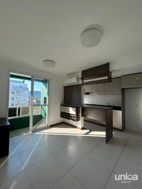 Foto 2 de Apartamento com 1 quarto para alugar, 42m2 em São José, Santa Maria - RS