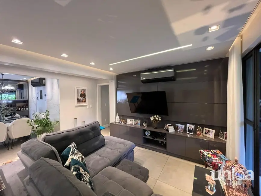 Apartamento com 3 quartos à venda, 232m2 em Nossa Senhora de Lourdes, Santa Maria - RS - imagem 6 Foto 6 de Apartamento com 3 quartos à venda, 232m2 em Nossa Senhora de Lourdes, Santa Maria - RS