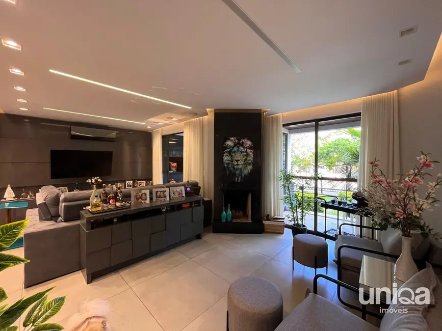 Apartamento com 3 quartos à venda, 232m2 em Nossa Senhora de Lourdes, Santa Maria - RS - imagem 3 Foto 3 de Apartamento com 3 quartos à venda, 232m2 em Nossa Senhora de Lourdes, Santa Maria - RS