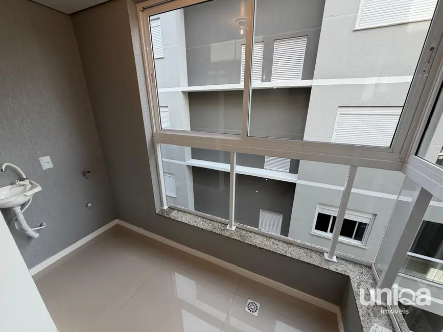 Foto 4 de Apartamento com 1 quarto para alugar, 34m2 em Camobi, Santa Maria - RS
