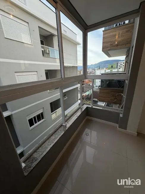 Foto 3 de Apartamento com 1 quarto para alugar, 34m2 em Camobi, Santa Maria - RS