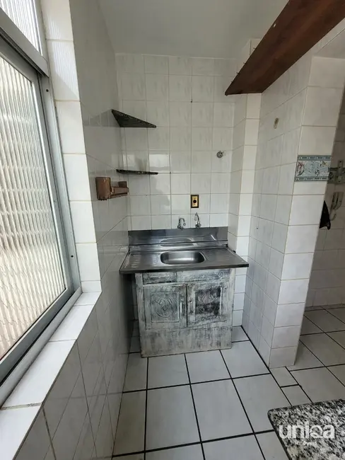Foto 7 de Apartamento com 3 quartos para alugar, 81m2 em São José, Santa Maria - RS