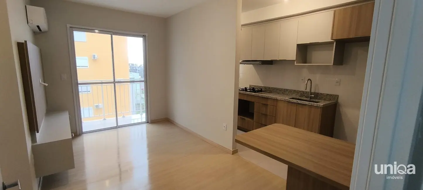 Foto 3 de Apartamento com 2 quartos para alugar, 52m2 em Camobi, Santa Maria - RS