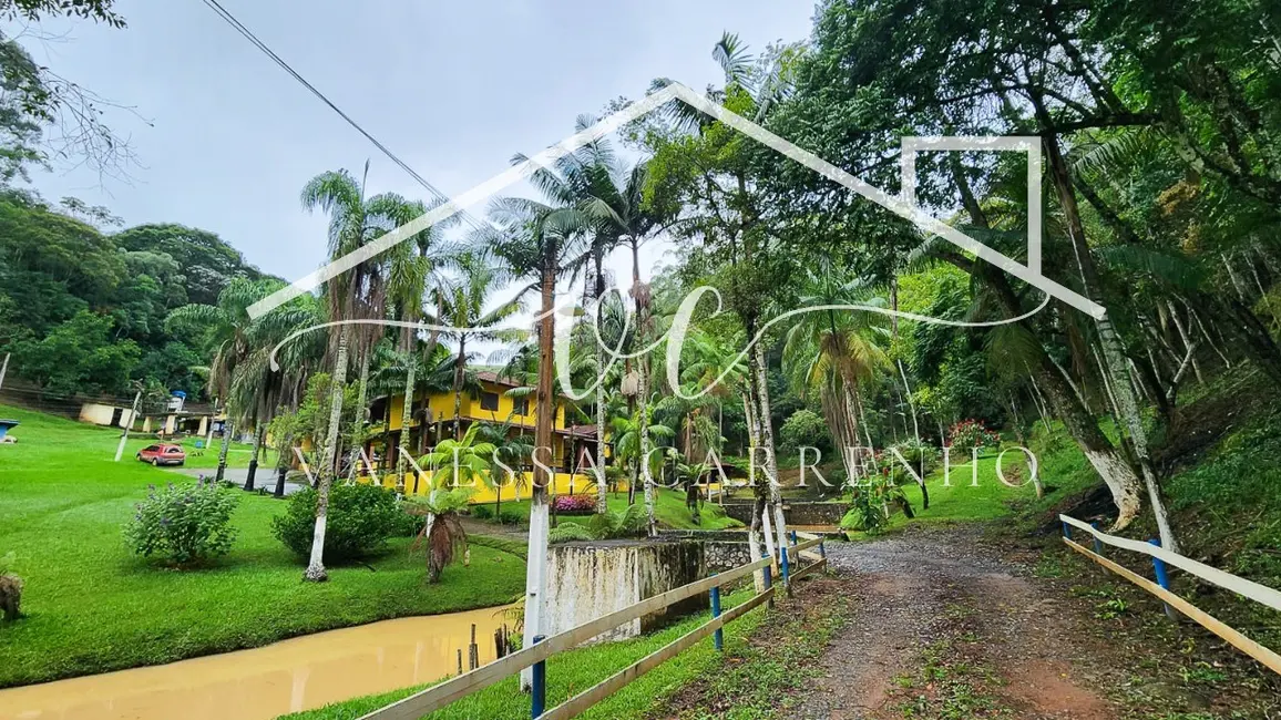 Sítio / Rancho com 7 quartos à venda, 1000m2 em Sao Lourenco Da Serra - SP - imagem 2 Foto 2 de Sítio / Rancho com 7 quartos à venda, 1000m2 em Sao Lourenco Da Serra - SP