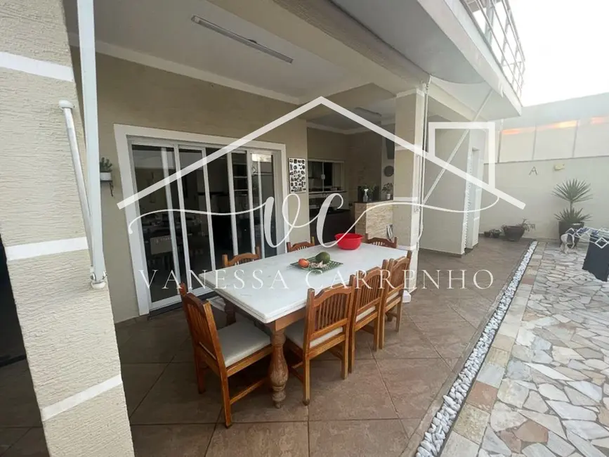 Casa de Condomínio com 3 quartos à venda, 246m2 em Ibiti Royal Park, Sorocaba - SP - imagem 8 Foto 8 de Casa de Condomínio com 3 quartos à venda, 246m2 em Ibiti Royal Park, Sorocaba - SP