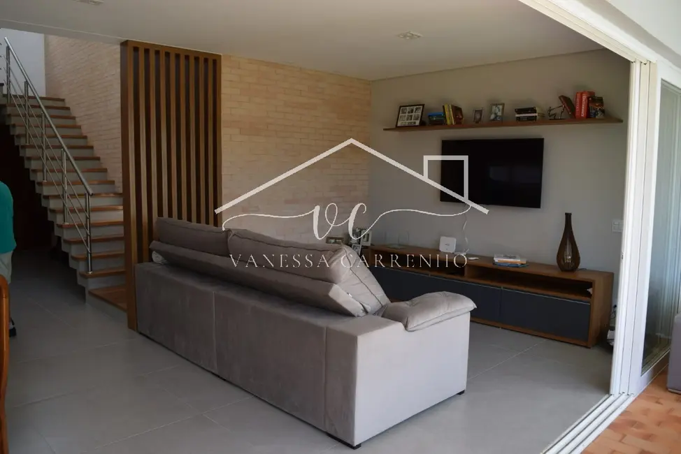 Casa de Condomínio com 3 quartos à venda, 219m2 em Sorocaba - SP - imagem 3 Foto 3 de Casa de Condomínio com 3 quartos à venda, 219m2 em Sorocaba - SP